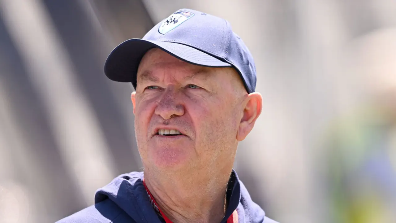 Greg Shipperd Extends Coaching Job